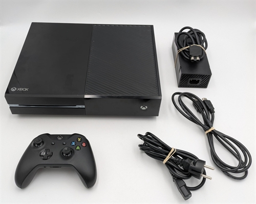 XBOX One Konsol - Sort 500 GB - SNR 043235450548 (B Grade) (Genbrug)